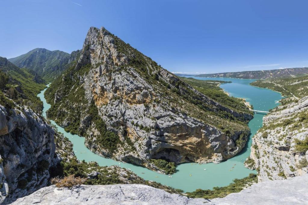 Апартаменти Le Gite De La Badassiere Форкальк'є Екстер'єр фото